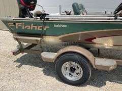 2000 Fisher 17 Dominator aluminum fishing boat