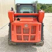 Kubota SVL75-2 skid steer loader