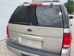 2004 Ford Explorer XLT 4x4 SUV