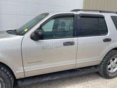 2004 Ford Explorer XLT 4x4 SUV