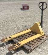 Uline H-1043 pallet jack