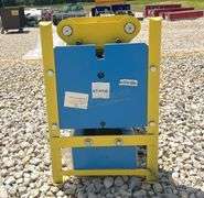 Unused KT-H105 2-post car lift
