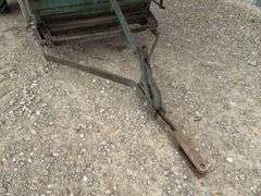 Ground drive manure spreader w/ steel floor