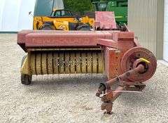 New Holland 273 square hay baler