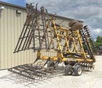 Landoll Finisholl-850 28' soil finisher