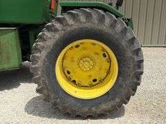 John Deere 8640 4-wheel drive tractor