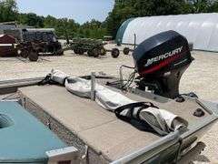 2000 Fisher 17 Dominator aluminum fishing boat