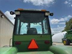 John Deere 8640 4-wheel drive tractor