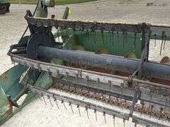 John Deere 216 16' grain head