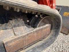 Kubota SVL75-2 skid steer loader