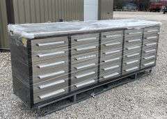 Unused 10' toolbox workbench, slight transport damage