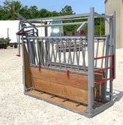 Rebuilt cattle squeeze chute w/ head catch gate