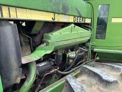 John Deere 8640 4-wheel drive tractor