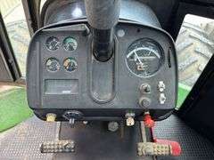 John Deere 8640 4-wheel drive tractor