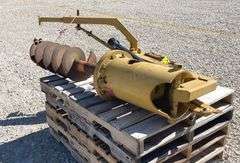 Ground Force F8C Industrial 3-point post hole digger