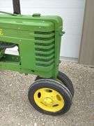 John Deere H tractor