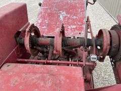 New Holland 273 square hay baler