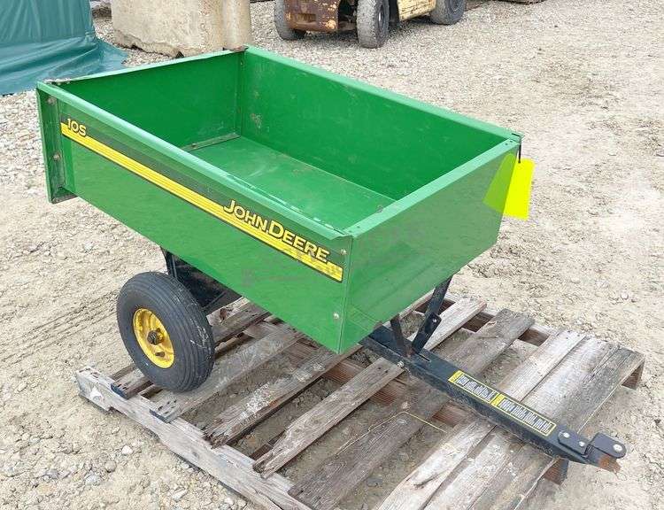John Deere 10S dump lawn cart