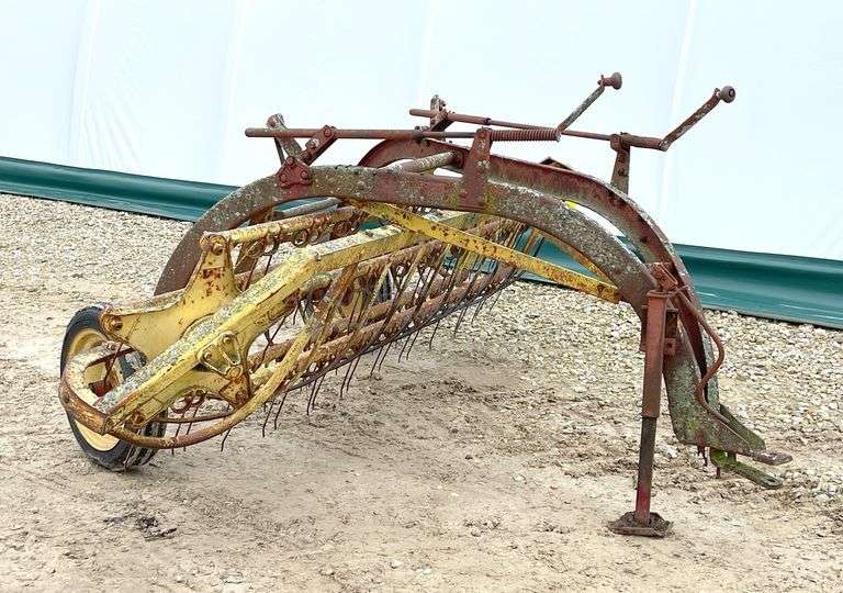 New Holland 56 side delivery hay rake