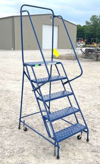 Louisville 48" rolling utility stairs