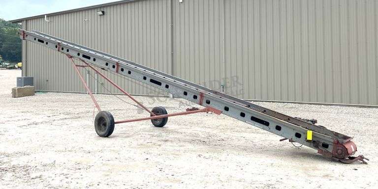 Kewanee 500 40' hay & grain elevator