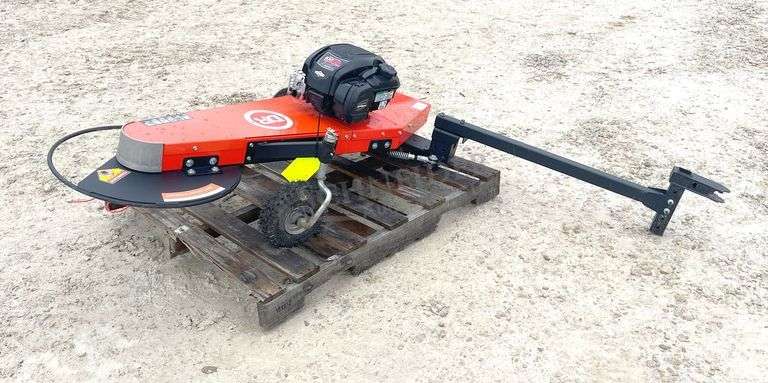 DR Pro XLT pull type fence line mower
