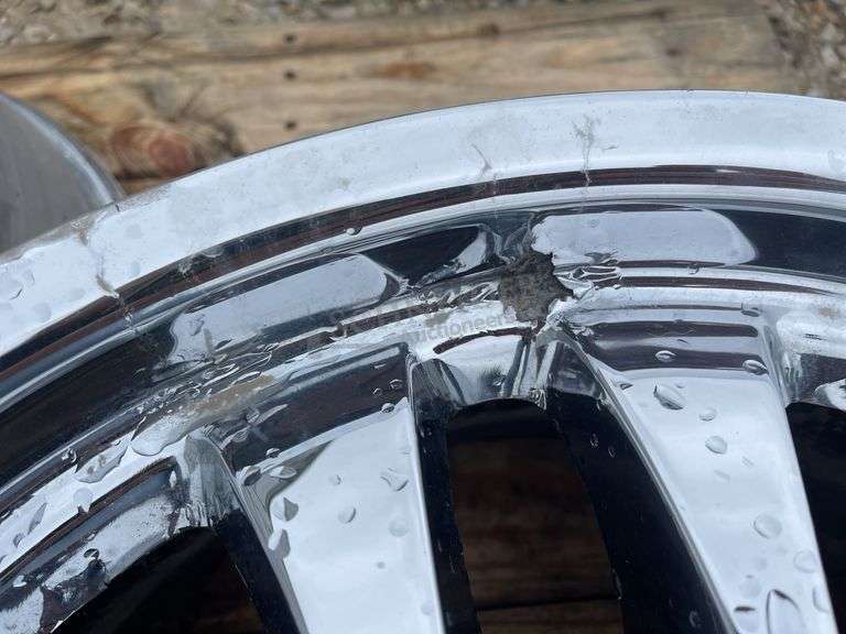 4-Chevrolet 20" aluminum rims