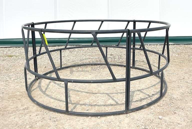Steel bale ring