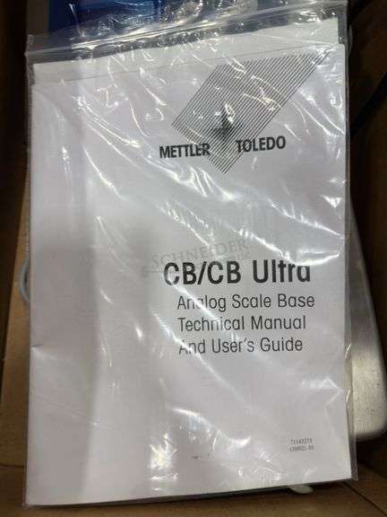 Mettler Toledo CB Ultra scale base w/ controller