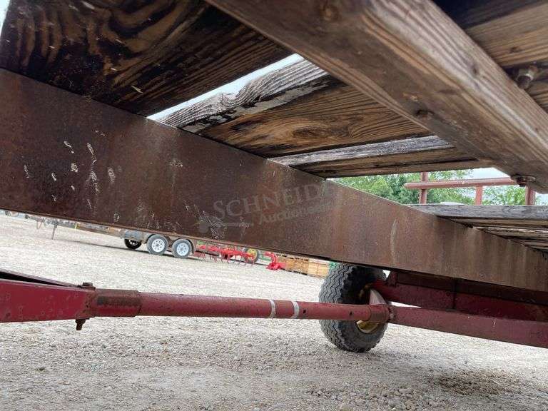 New Holland 234 wagon gear w/ 17' bed