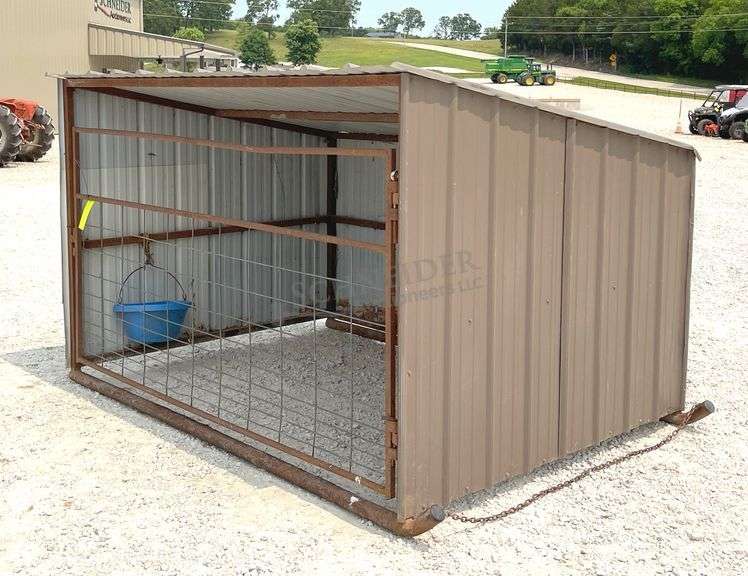6'x8' steel skid mounted livestock shelter