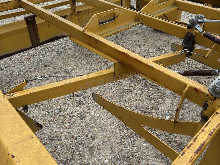 Agway AC-1000 small square bale accumulator
