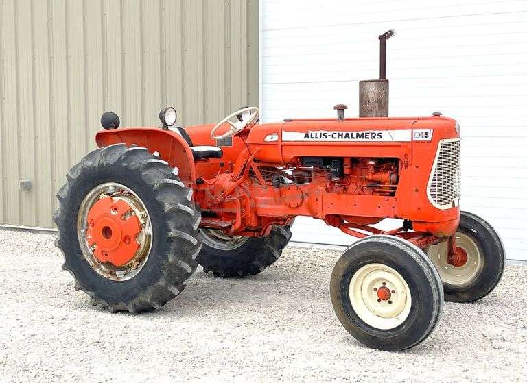 Allis Chalmers D15 gas tractor