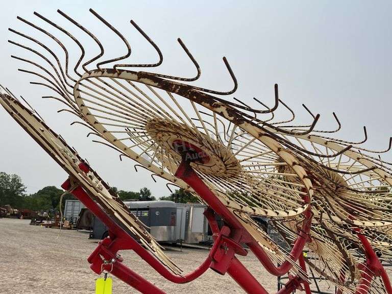 Durabilt 8 wheel V hay rake