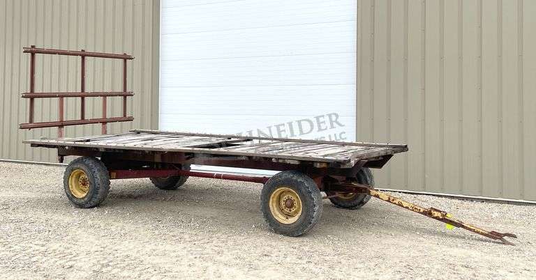 New Holland 234 wagon gear w/ 17' bed