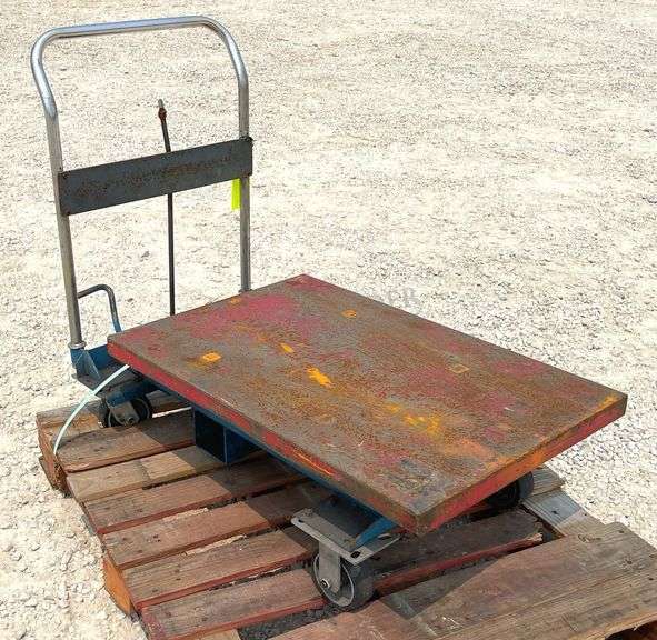 2'x3' hydraulic lift shop cart