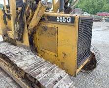 John Deere 555G crawler loader
