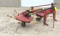 New Holland 254 3-point tedder rake