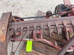 International 7' drawbar mount sickle mower