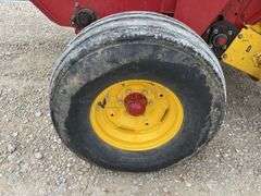 New Holland BR780 round baler