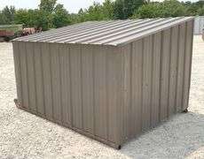 6'x8' steel skid mounted livestock shelter
