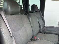 2003 Chevrolet 3500 extended cab 4x4 flatbed