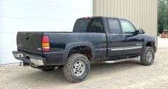 2004 GMC 2500HD extended cab 4x4 pickup