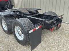 2007 Kenworth T800 tandem axle truck tractor