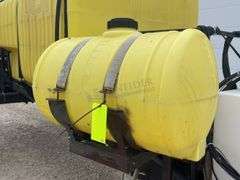 B&B 1,000 gallon pull type sprayer