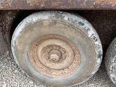 1992 Coose 20' gooseneck stock trailer