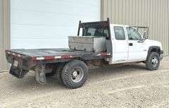 2003 Chevrolet 3500 extended cab 4x4 flatbed