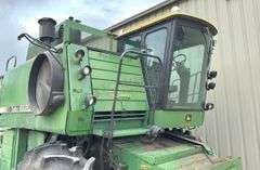 John Deere 6620 Turbo combine