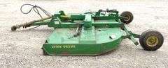John Deere 1008 10' pull type brush hog