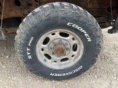 2004 GMC 2500HD extended cab 4x4 pickup